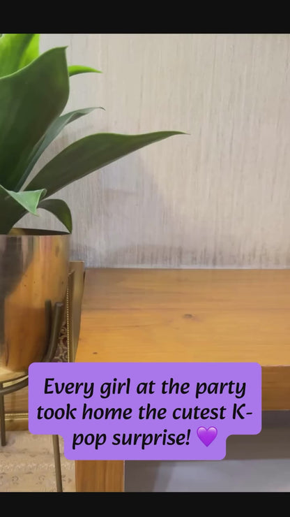 K-Pop Girl Band Personalised Name Stand & Pen Holder
